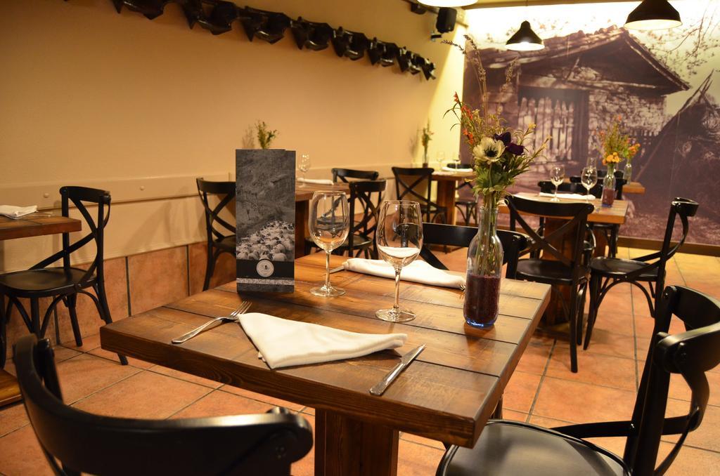 Hostal Ameztia Doneztebe 외부 사진