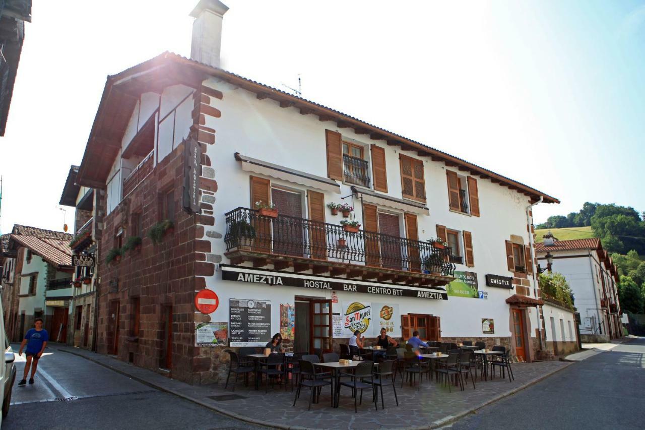 Hostal Ameztia Doneztebe 외부 사진