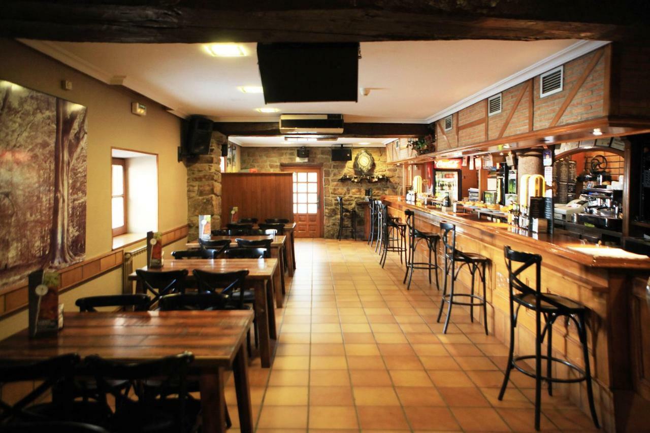 Hostal Ameztia Doneztebe 외부 사진