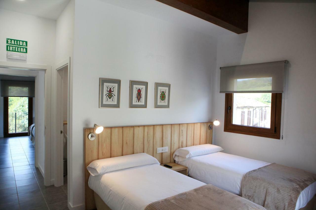 Hostal Ameztia Doneztebe 외부 사진